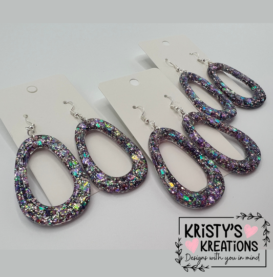 "Smitten" Hollow Oval Earrings